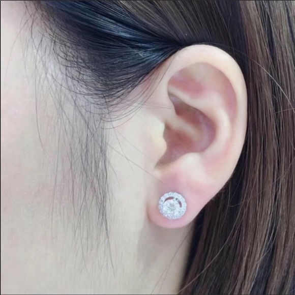 New Elegant 925 Silver Round Cut Diamond Stud Earrings - Picture 7 of 7